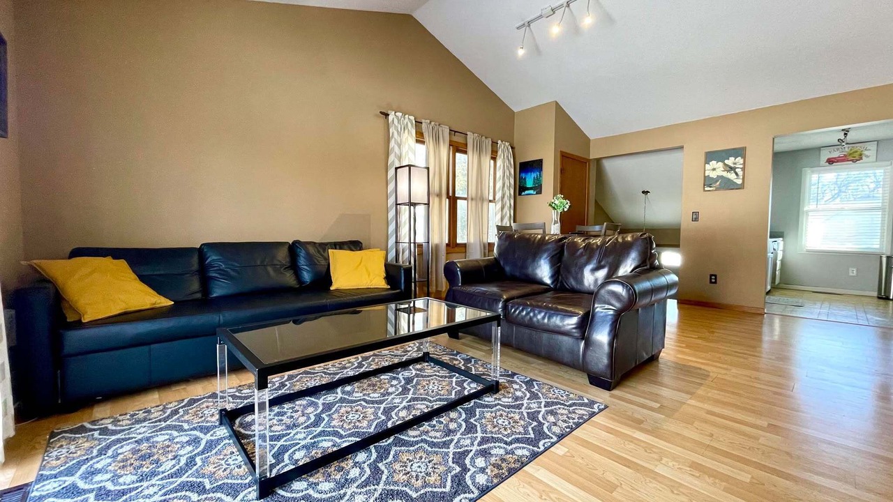 Photo of Livingroom in Coralville