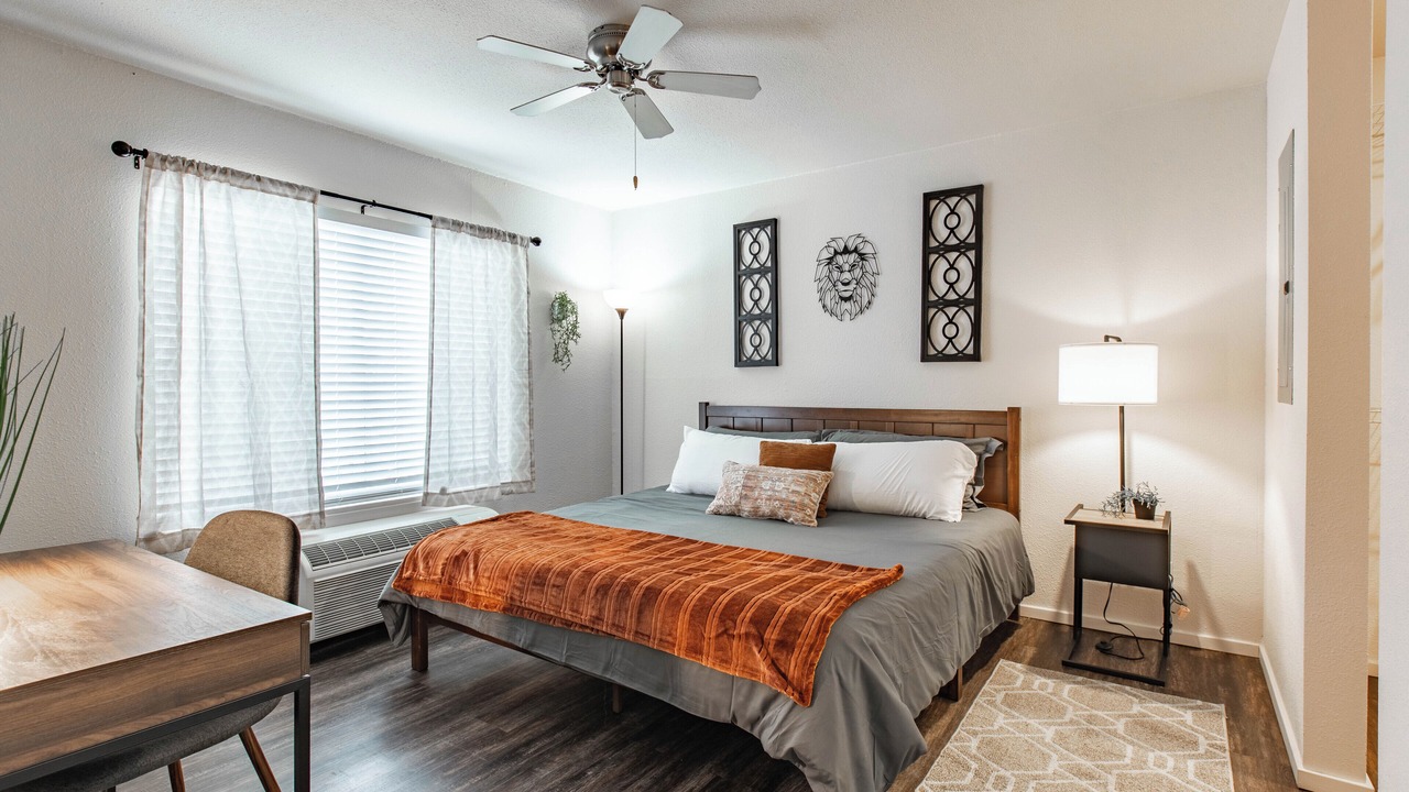 Photo of Bedroom in Overland Park