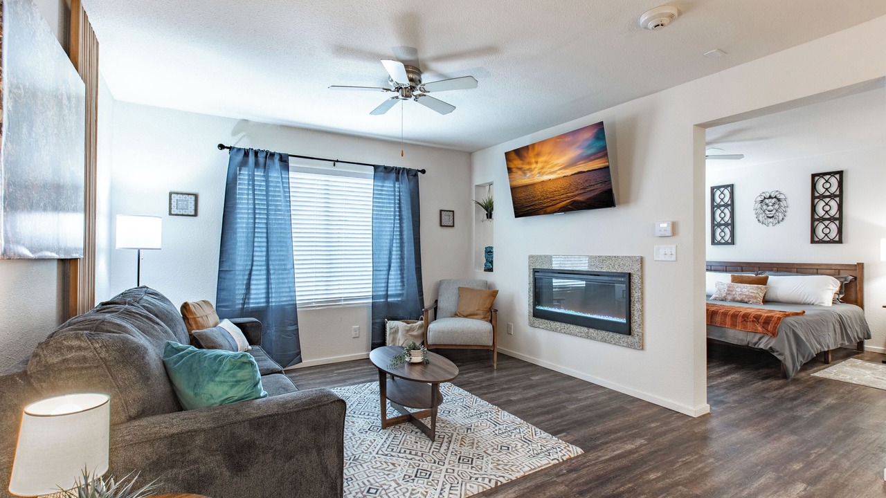 Photo of Livingroom in Overland Park