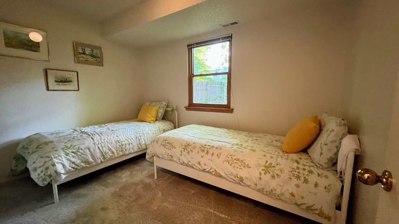 Photo of Bedroom in Lawrence
