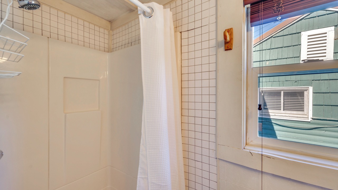 Photo of Bathroom in Drake