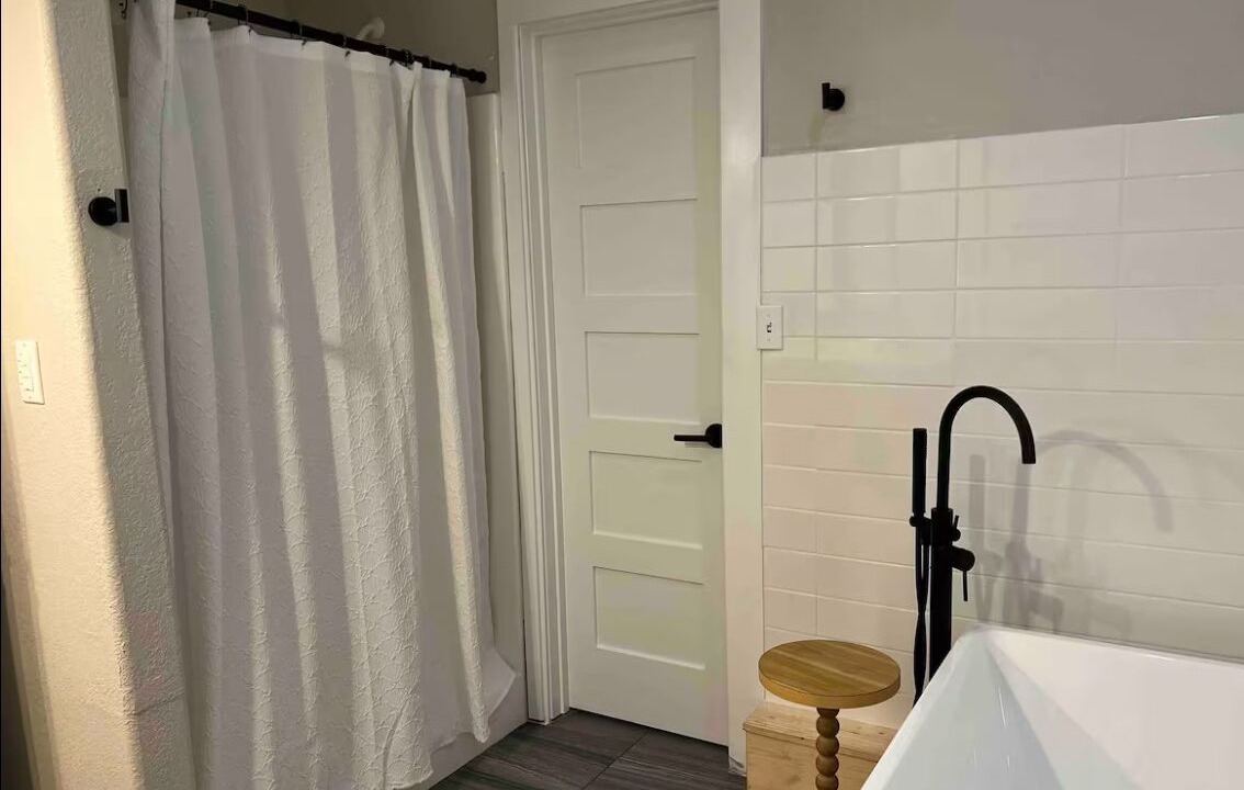 Photo of Bathroom in Whitetail