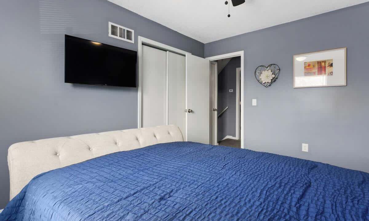Photo of Bedroom in South Kansas City