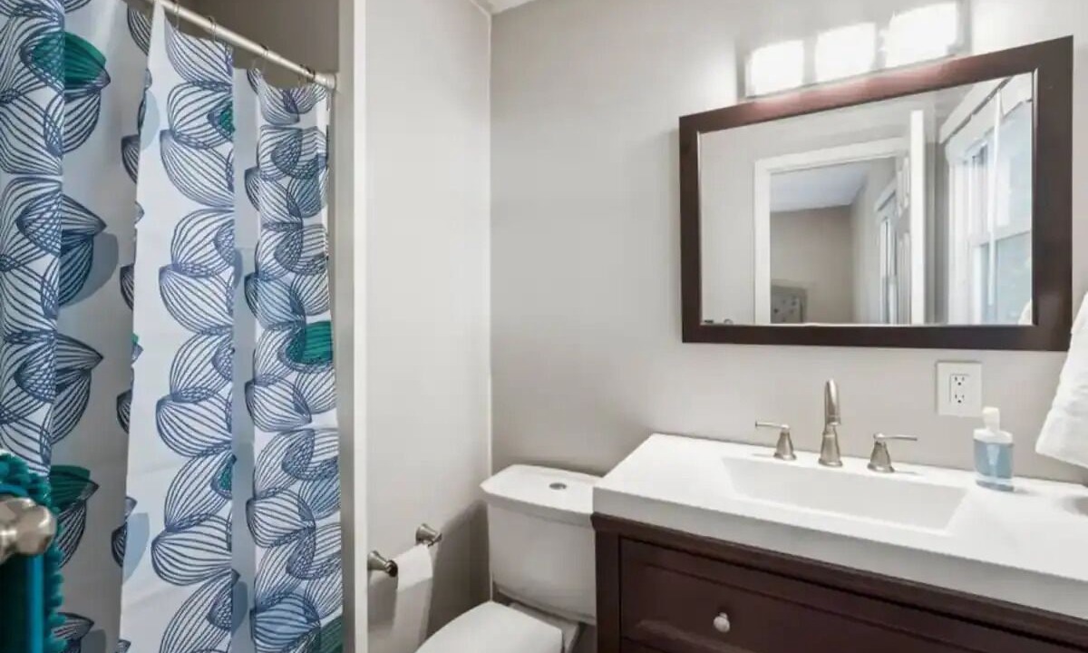 Photo of Bathroom in Lenexa