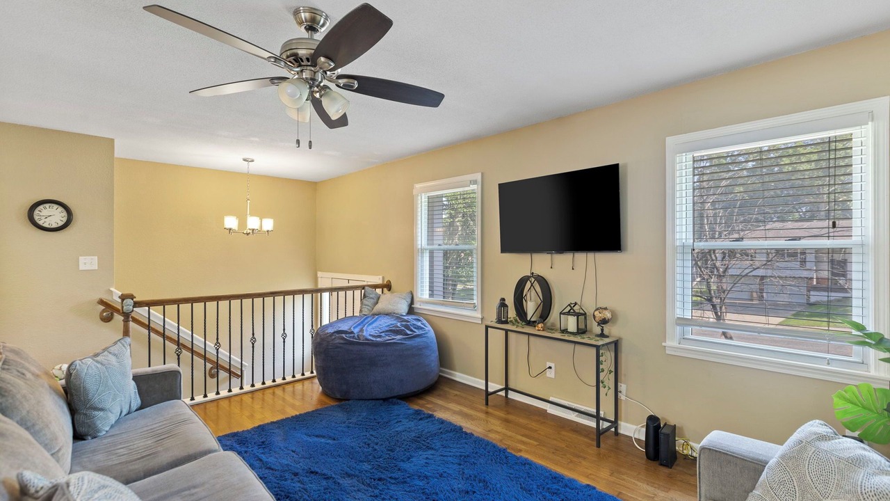 Photo of Livingroom in Lenexa