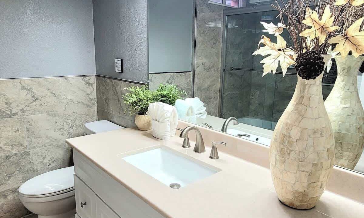 Photo of Bathroom in Dupont