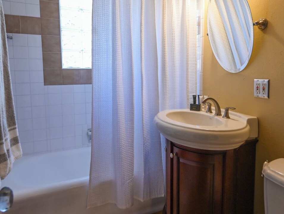 Photo of Bathroom in Hale