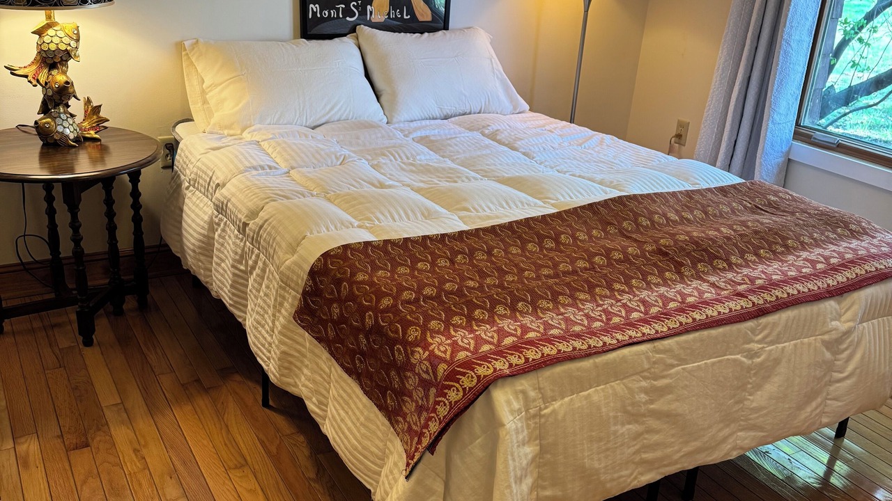 Photo of Bedroom in Lawrence