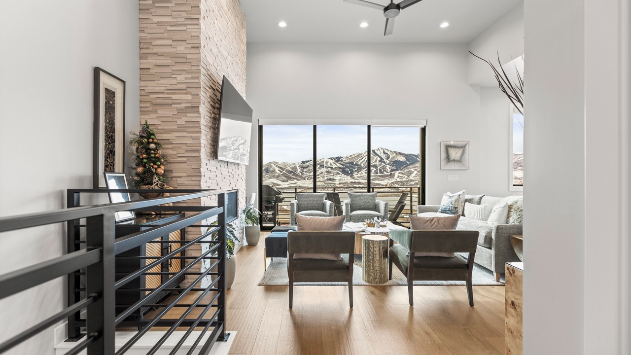 Photo of Livingroom in Hideout