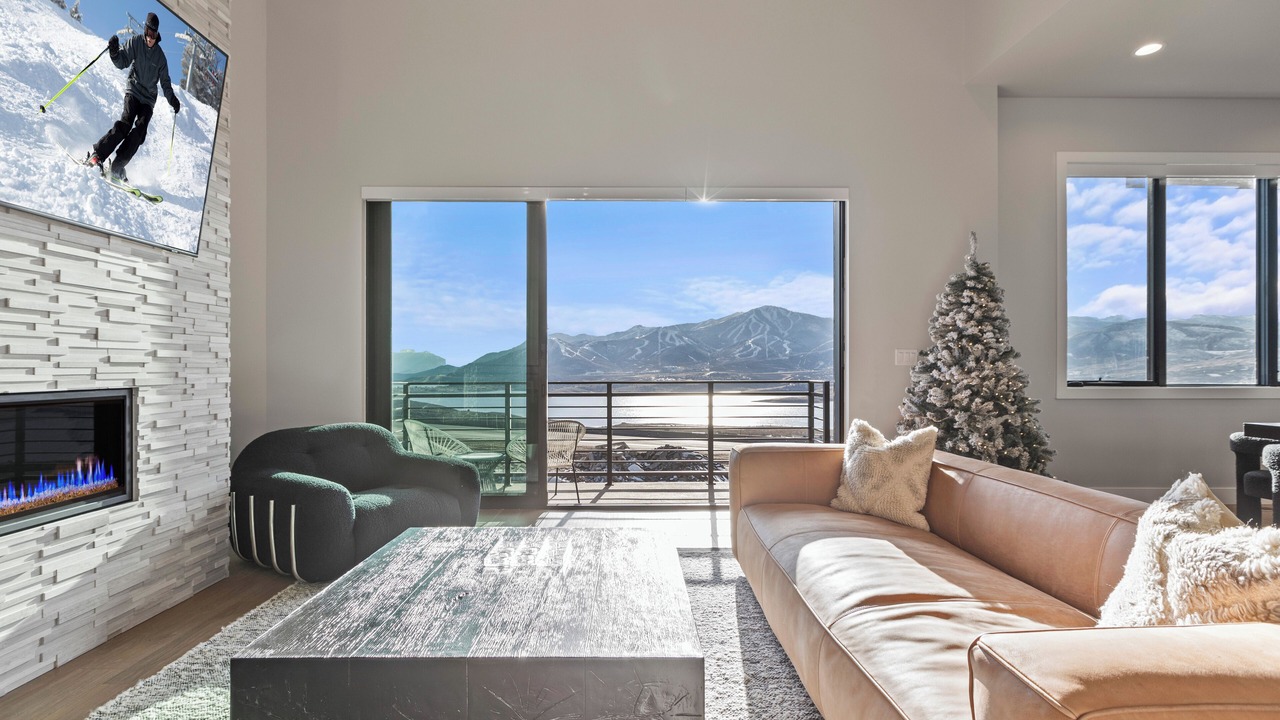 Photo of Livingroom in Hideout