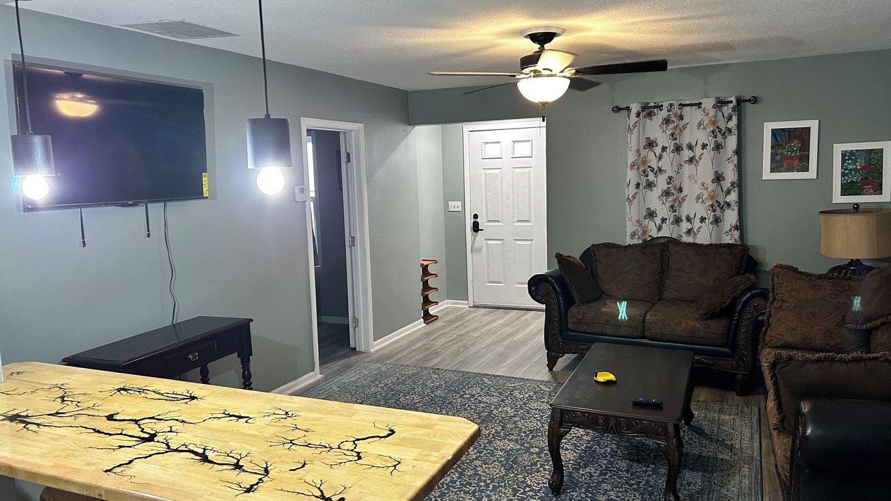 Photo of Livingroom in Larned