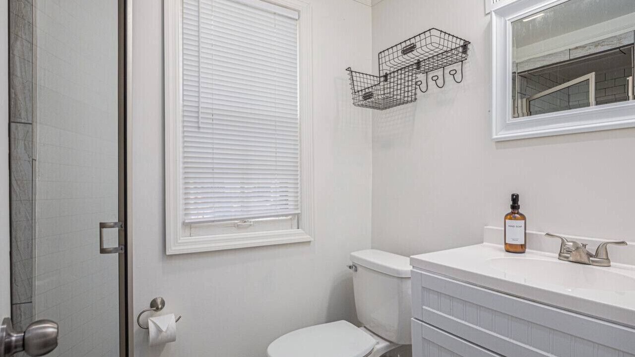 Photo of Bathroom in Prairie Village