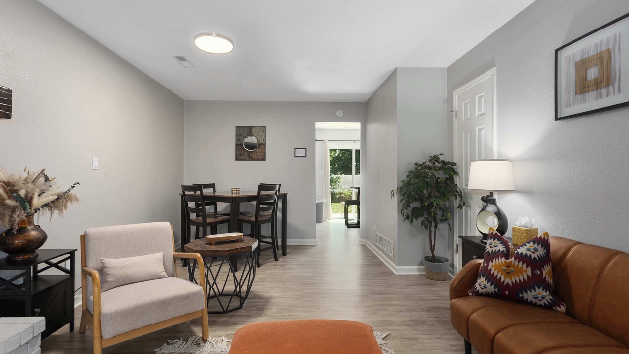 Photo of Livingroom in Blue Springs