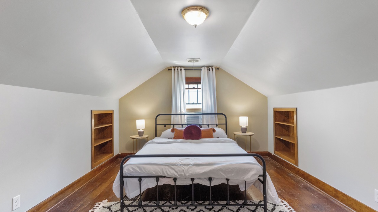 Photo of Bedroom in Medical Center