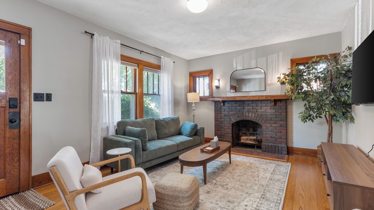 Photo of Livingroom in Medical Center