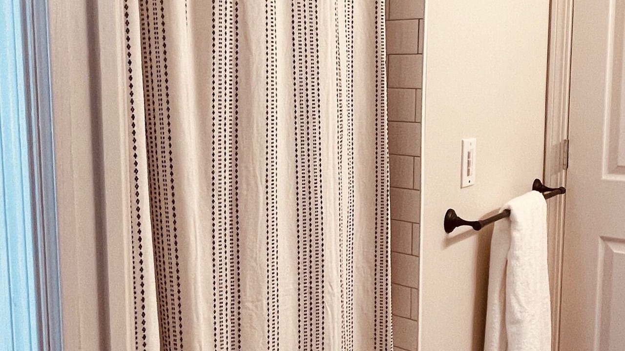 Photo of Bathroom in Sheridan County