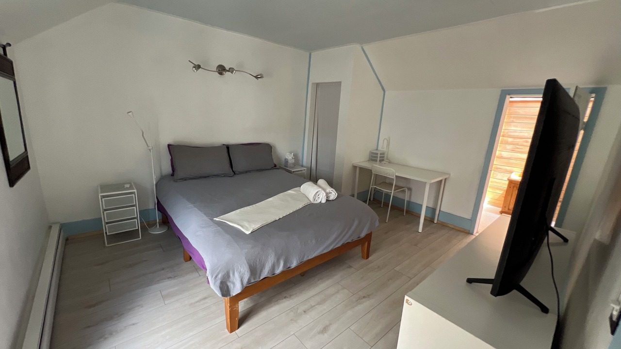 Photo of Bedroom in Idaho Springs