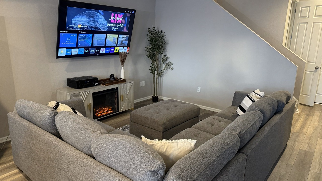 Photo of Livingroom in Commerce City