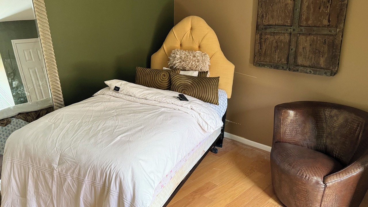 Photo of Bedroom in South Kansas City