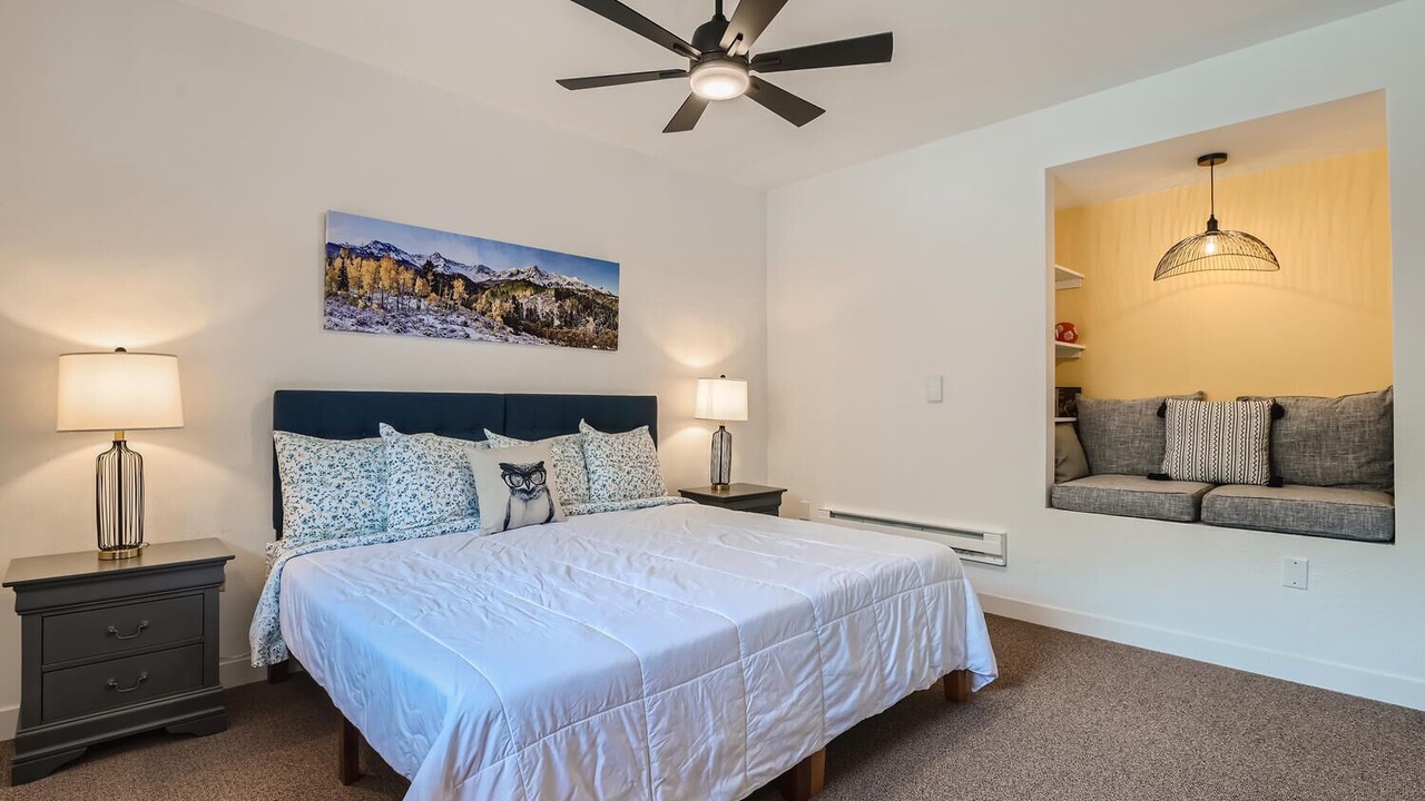 Photo of Bedroom in Idaho Springs