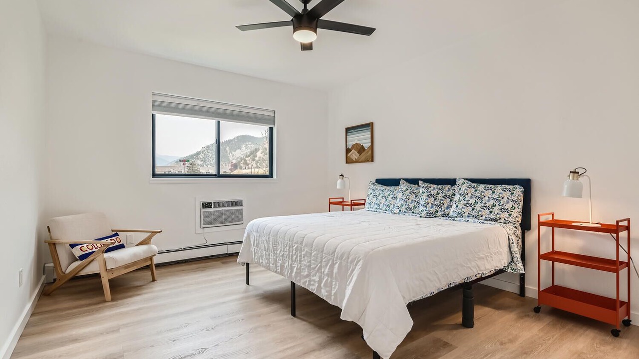 Photo of Bedroom in Idaho Springs
