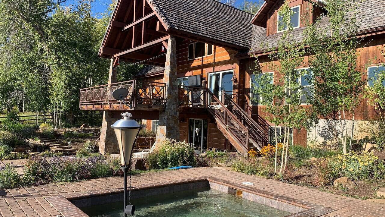 Photo of Outdoor in Gypsum