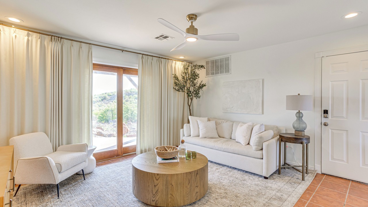 Photo of Livingroom in Medicine Park