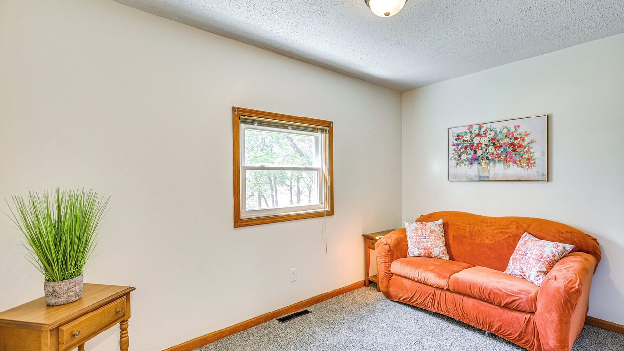 Photo of Livingroom in Chapman