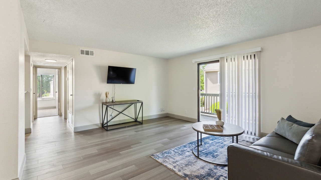 Photo of Livingroom in Lenexa