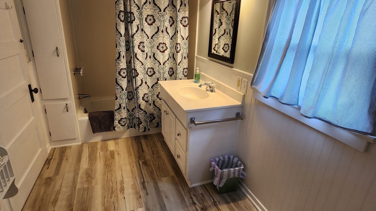 Photo of Bathroom in Lonergan