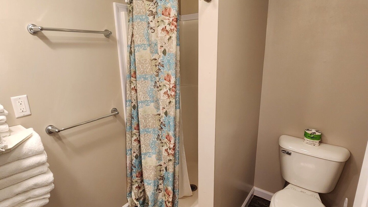 Photo of Bathroom in Lonergan