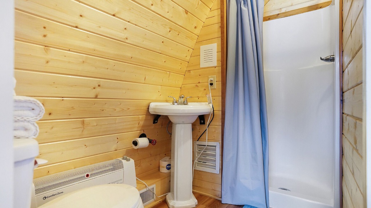Photo of Bathroom in Ashland