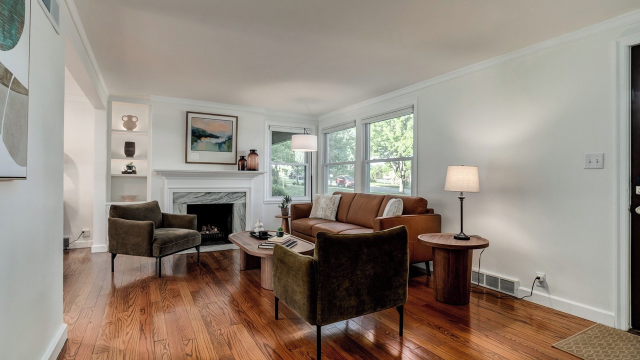 Photo of Livingroom in Fairway