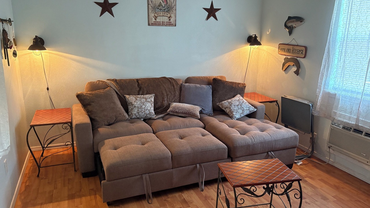 Photo of Livingroom in Grove