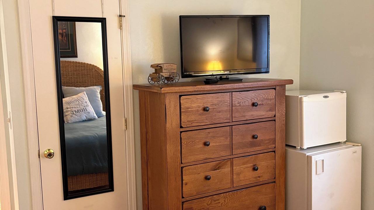 Photo of Bedroom in Grove