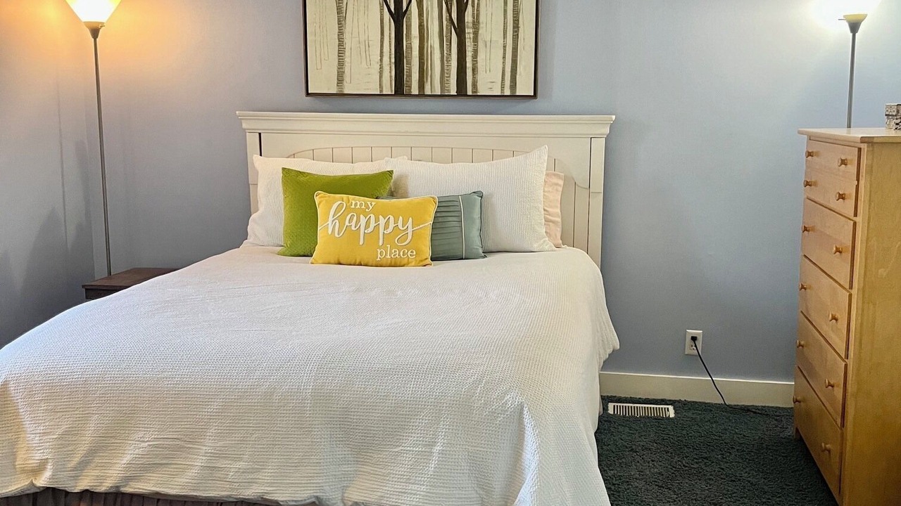 Photo of Bedroom in Missouri Valley