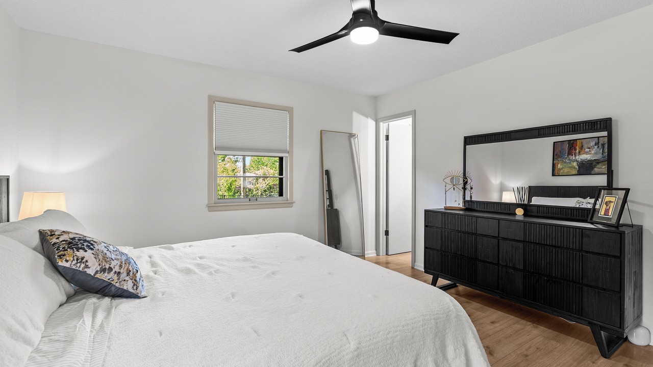 Photo of Bedroom in Lee's Summit