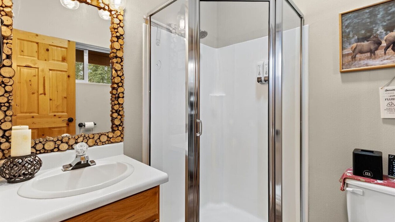 Photo of Bathroom in Meadow View Heights