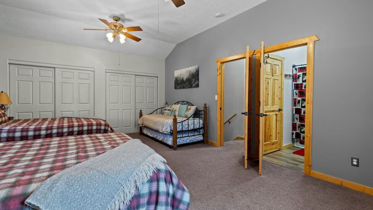 Photo of Bedroom in Meadow View Heights