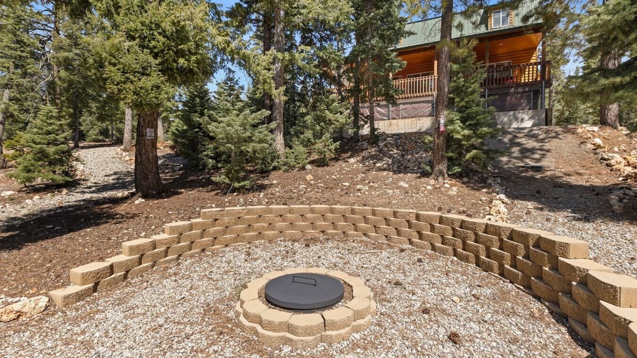 Photo of Outdoor in Meadow View Heights