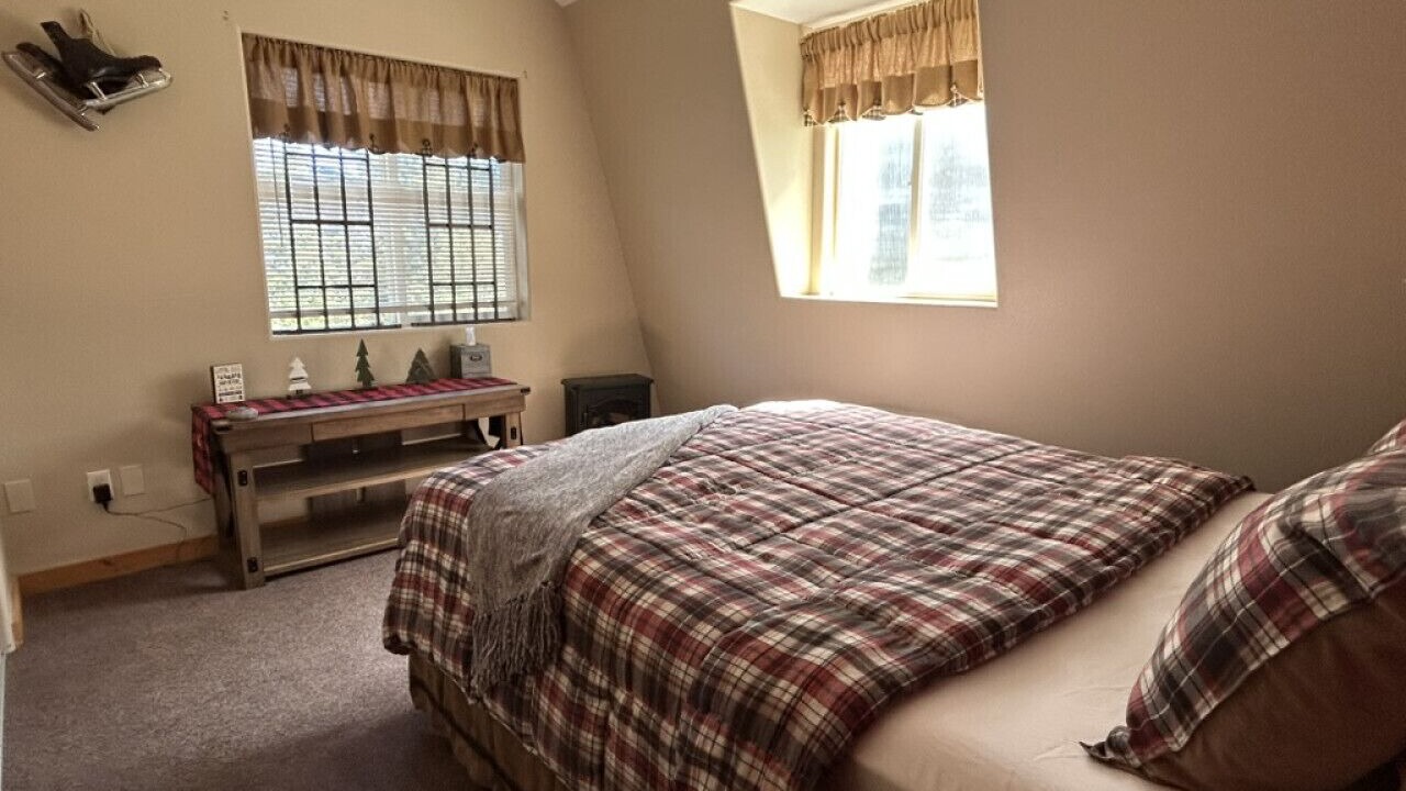 Photo of Bedroom in Meadow View Heights