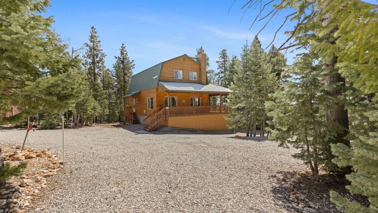 Photo of Outdoor in Meadow View Heights