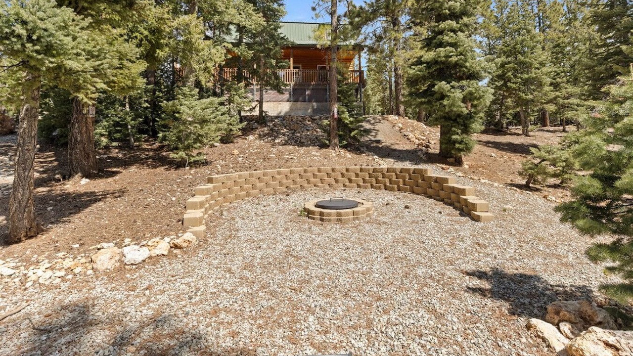 Photo of Outdoor in Meadow View Heights