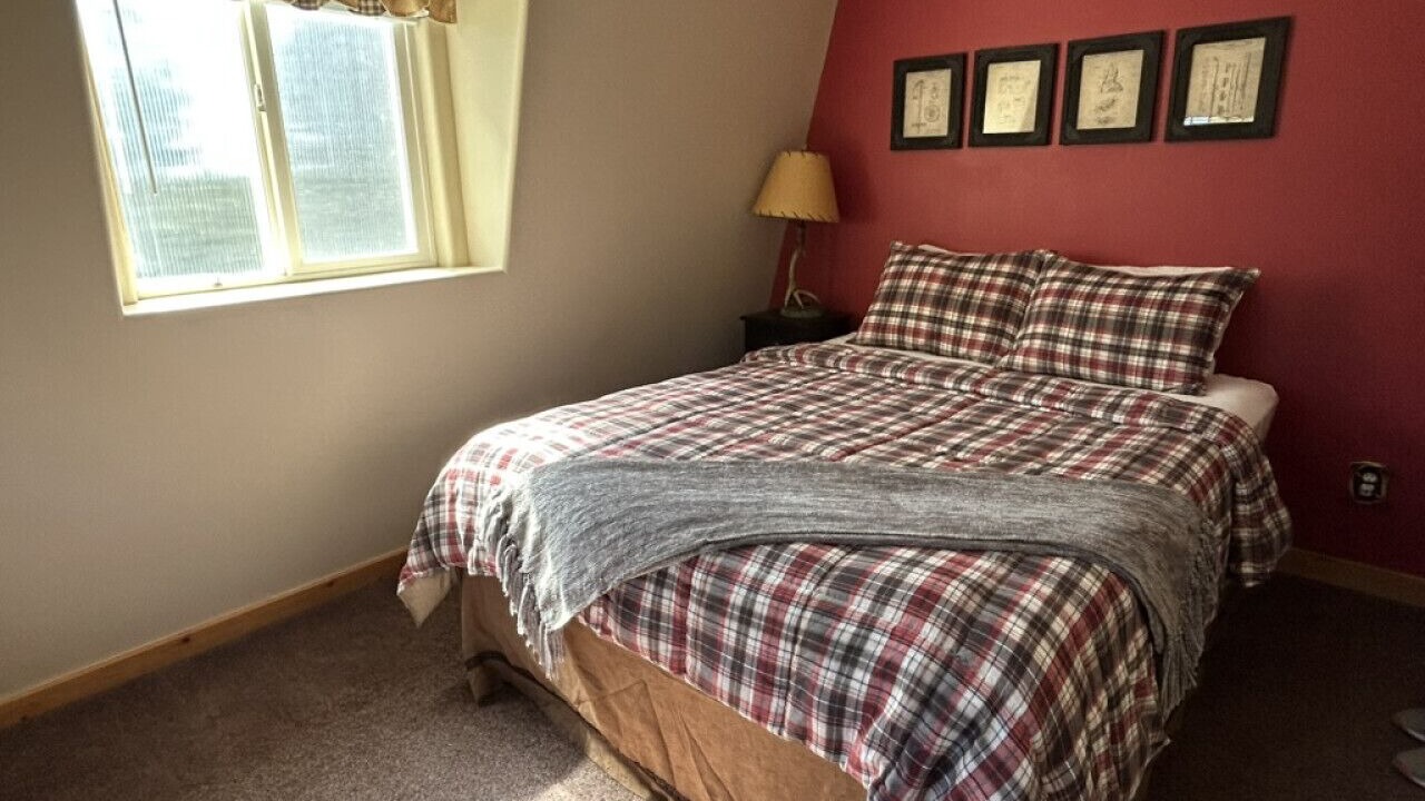 Photo of Bedroom in Meadow View Heights