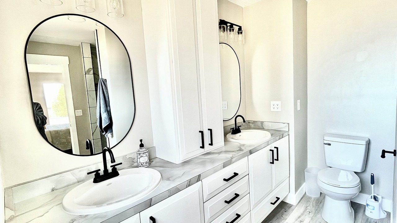 Photo of Bathroom in Lapoint