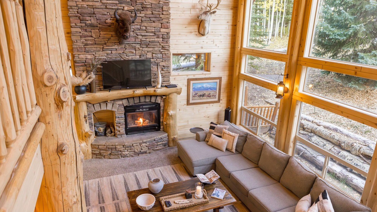 Photo of Livingroom in Mammoth Creek