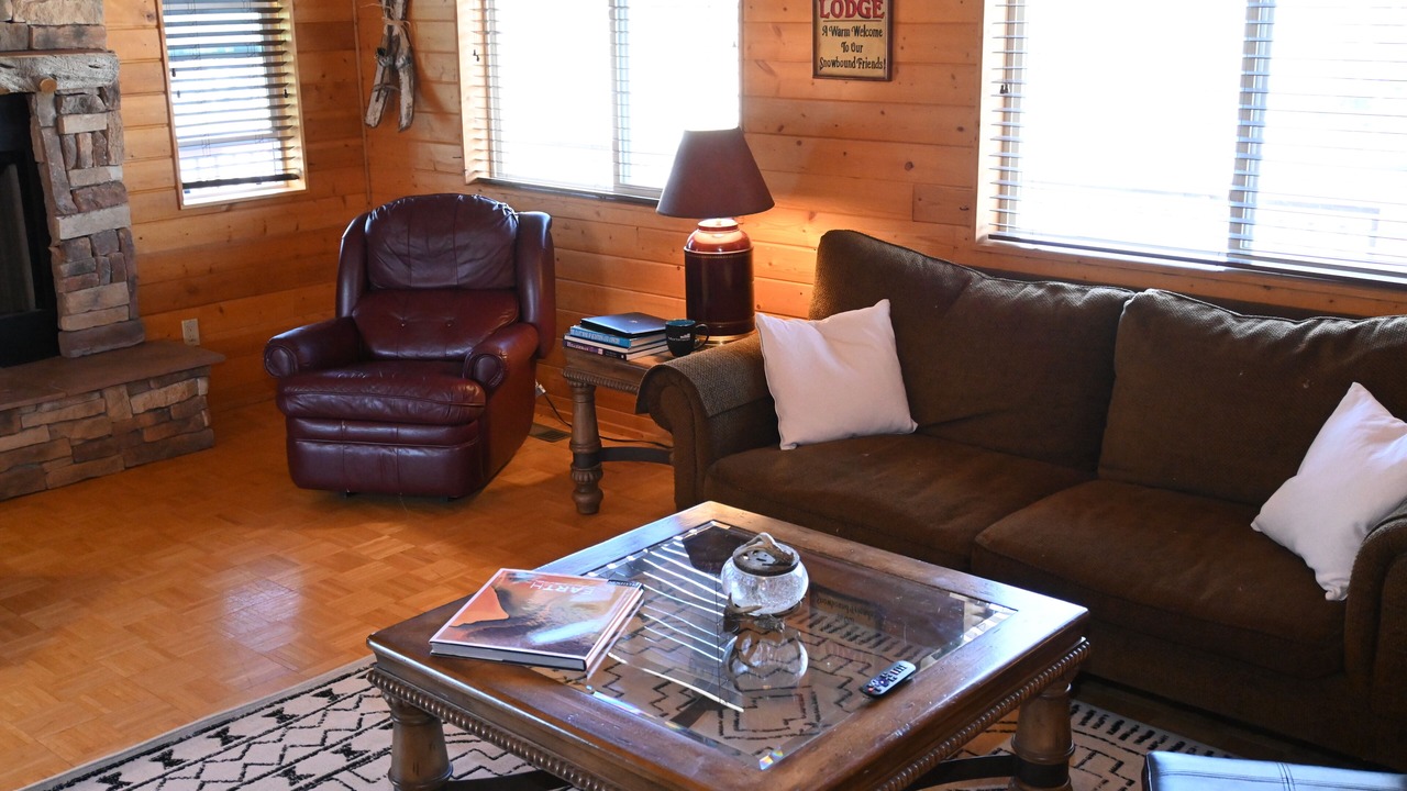 Photo of Livingroom in Angel Fire