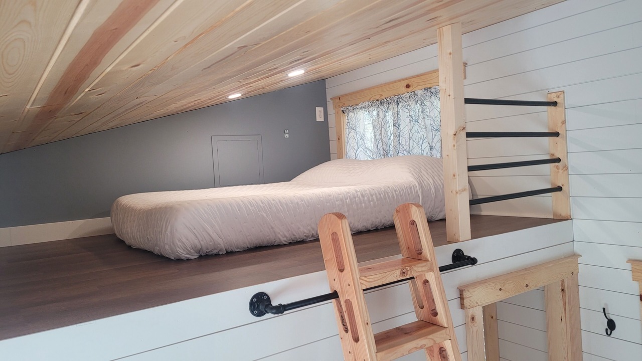 Photo of Bedroom in Holton