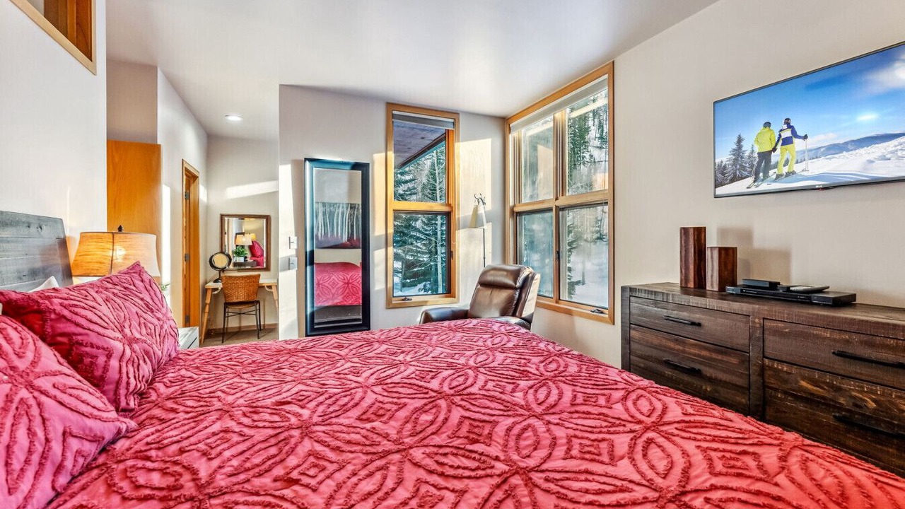 Photo of Bedroom in Keystone