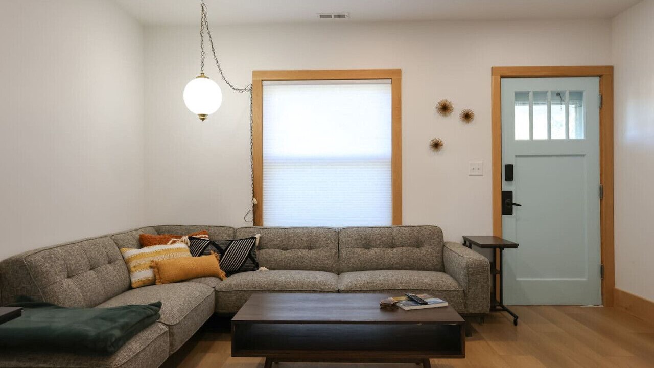 Photo of Livingroom in Elkhorn